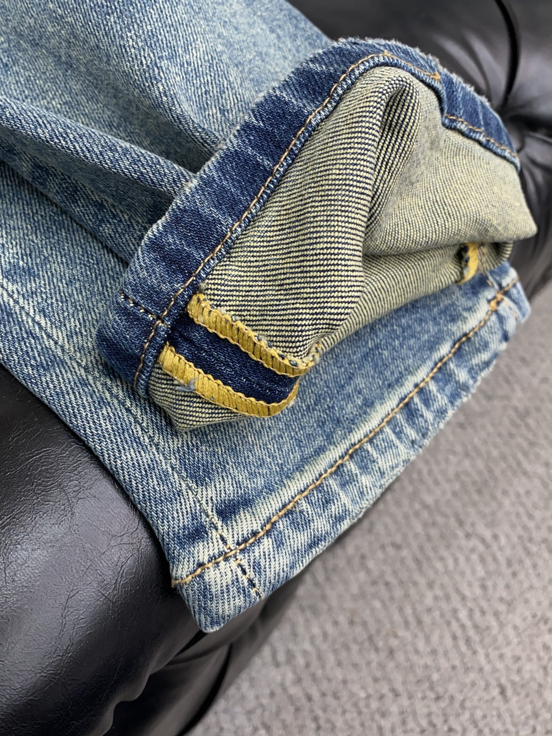  巴黎世家 25男士牛仔裤原厂原布原洗水！进口原版水洗弹力面料，复杂的手工艺叠加，任何一个洗水环节多停留