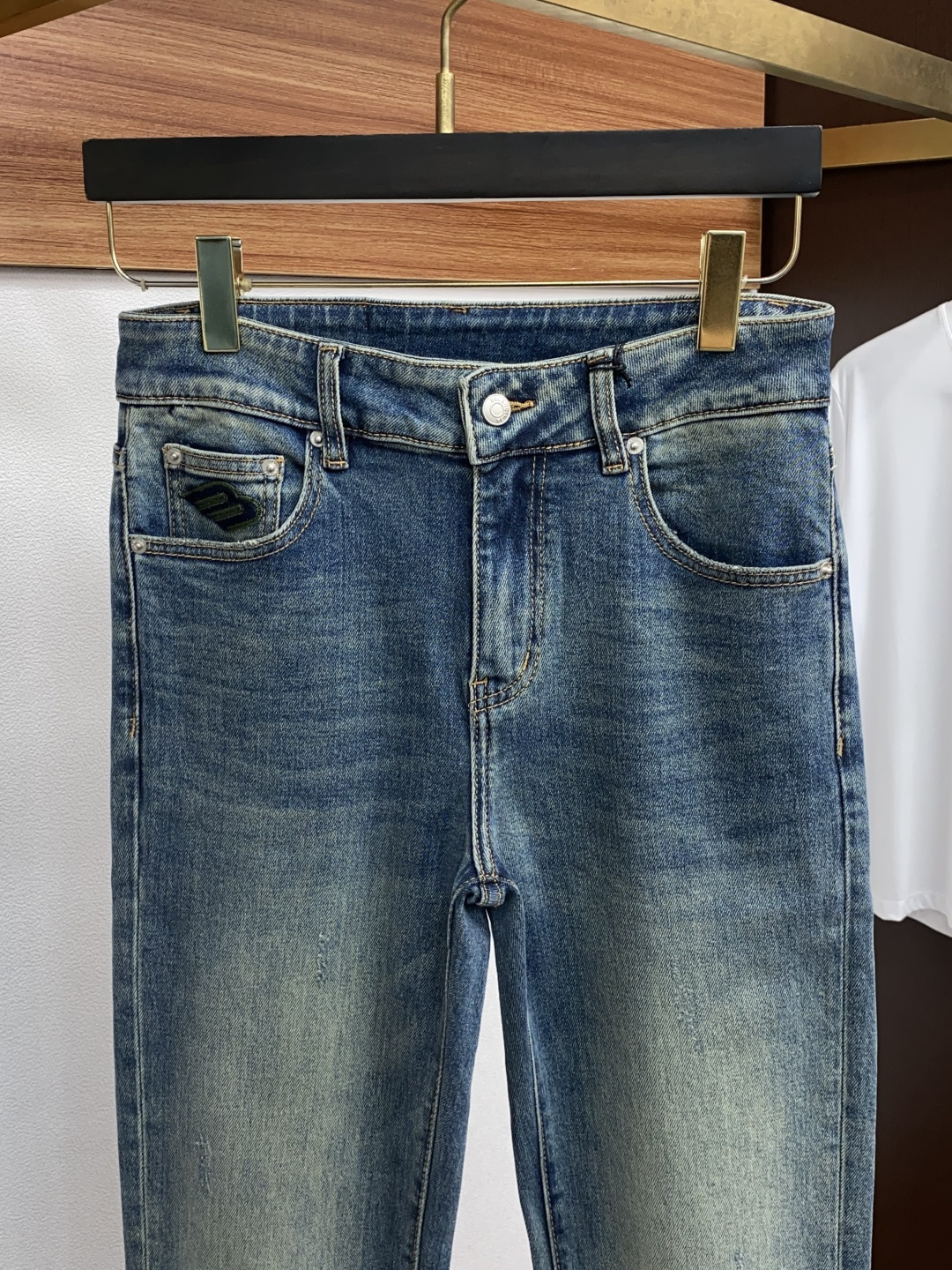  巴黎世家 25男士牛仔裤原厂原布原洗水！进口原版水洗弹力面料，复杂的手工艺叠加，任何一个洗水环节多停留