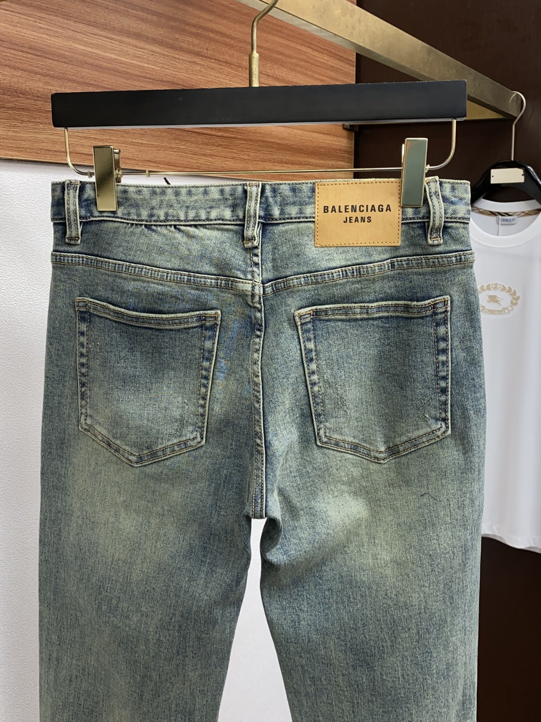  巴黎世家 25男士牛仔裤原厂原布原洗水！进口原版水洗弹力面料，复杂的手工艺叠加，任何一个洗水环节多停留