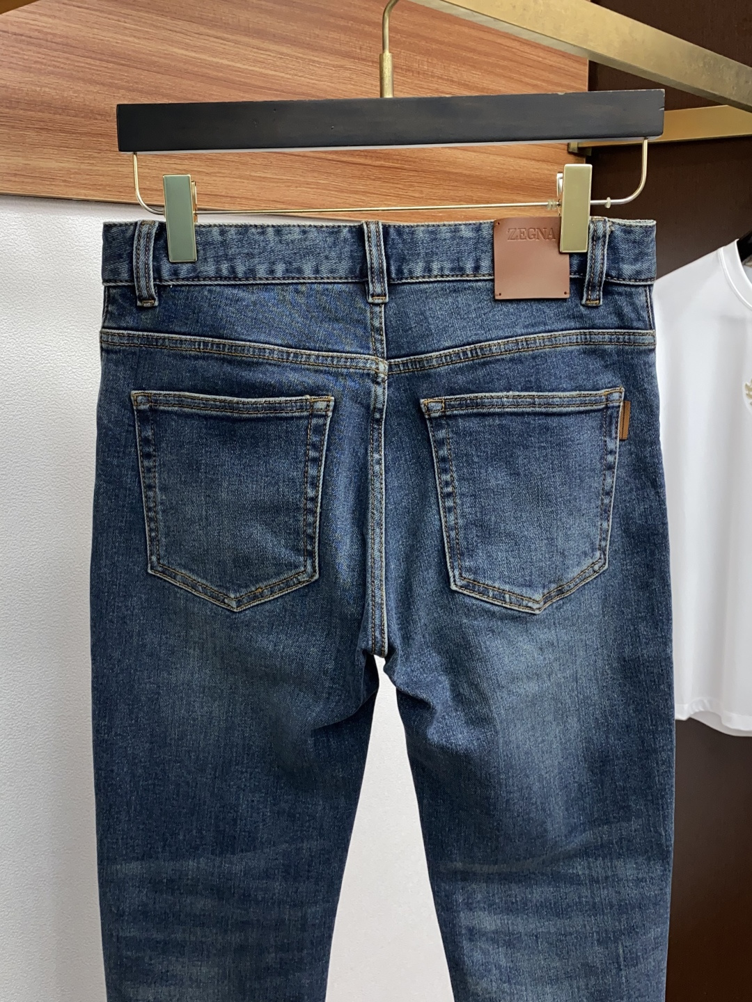  杰尼亚 25男士牛仔裤原厂原布原洗水！进口原版水洗弹力面料，复杂的手工艺叠加，任何一个洗水环节多停留几