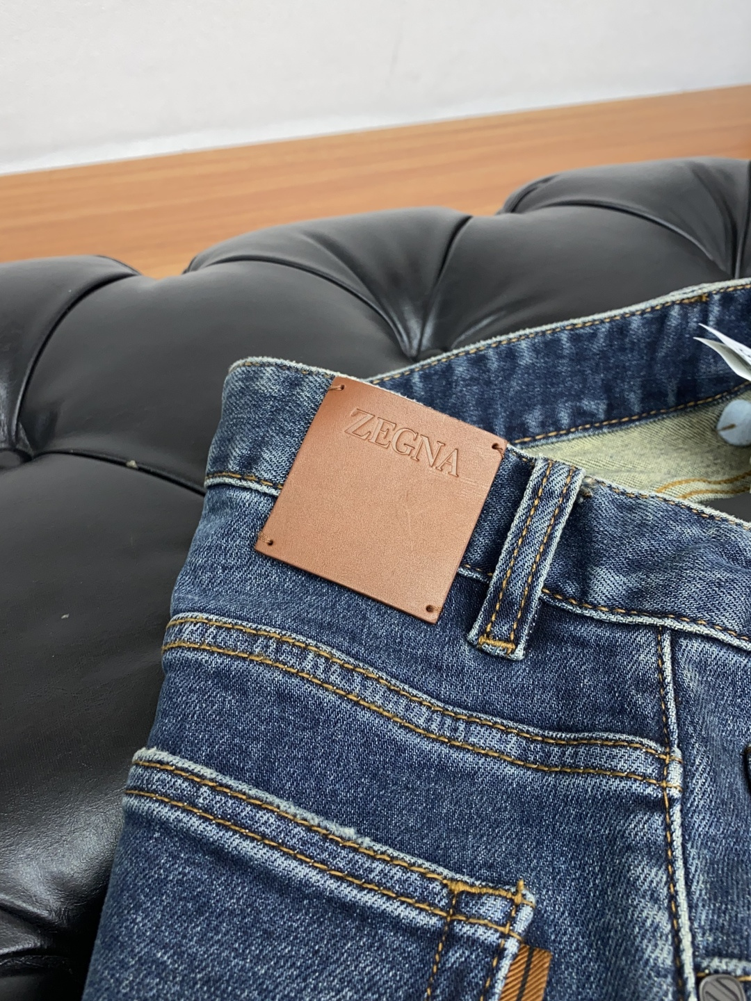  杰尼亚 25男士牛仔裤原厂原布原洗水！进口原版水洗弹力面料，复杂的手工艺叠加，任何一个洗水环节多停留几