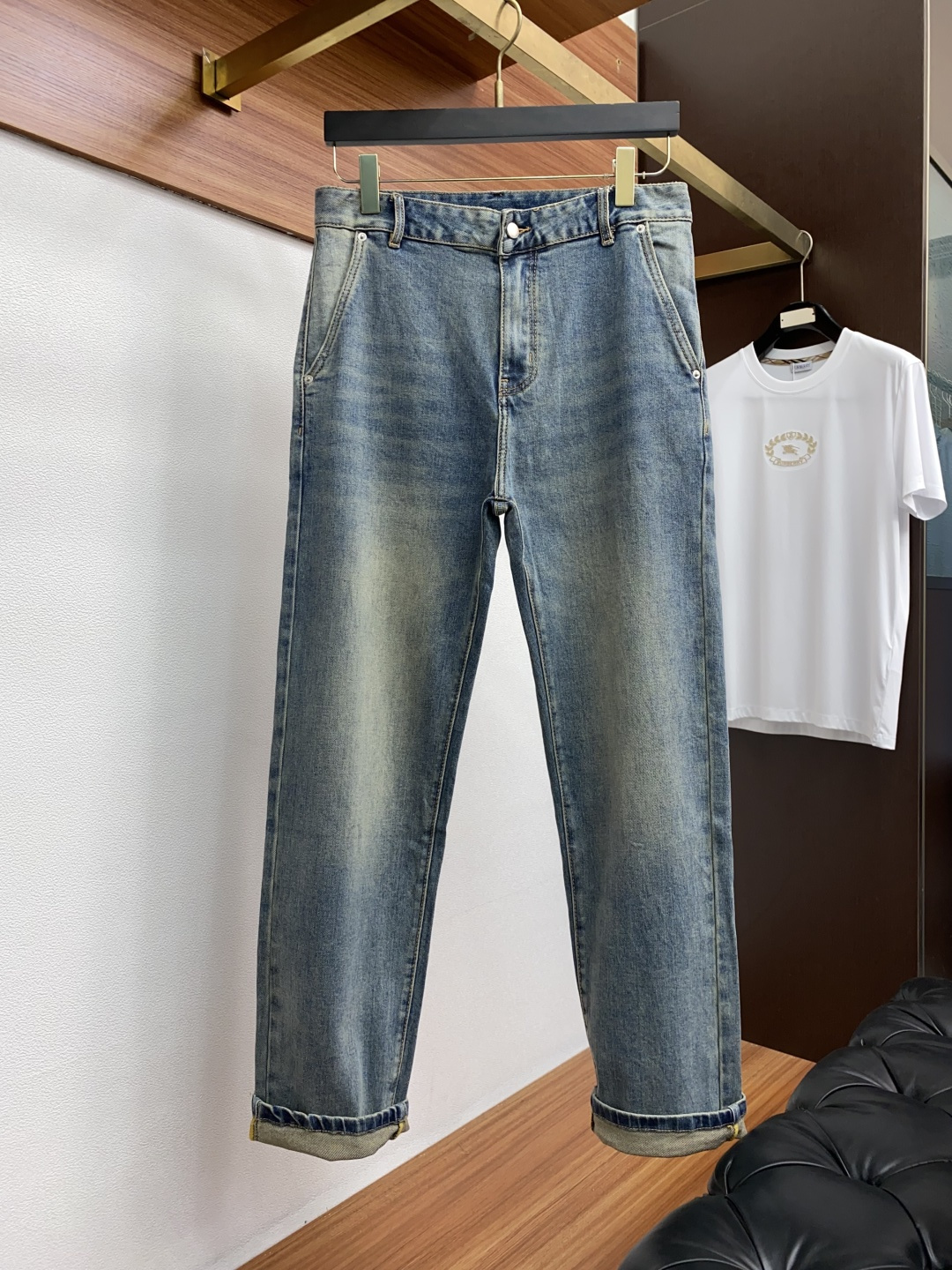 amri 25男士牛仔裤原厂原布原洗水！进口原版水洗弹力面料，复杂的手工艺叠加，任何一个洗水环节多停留几