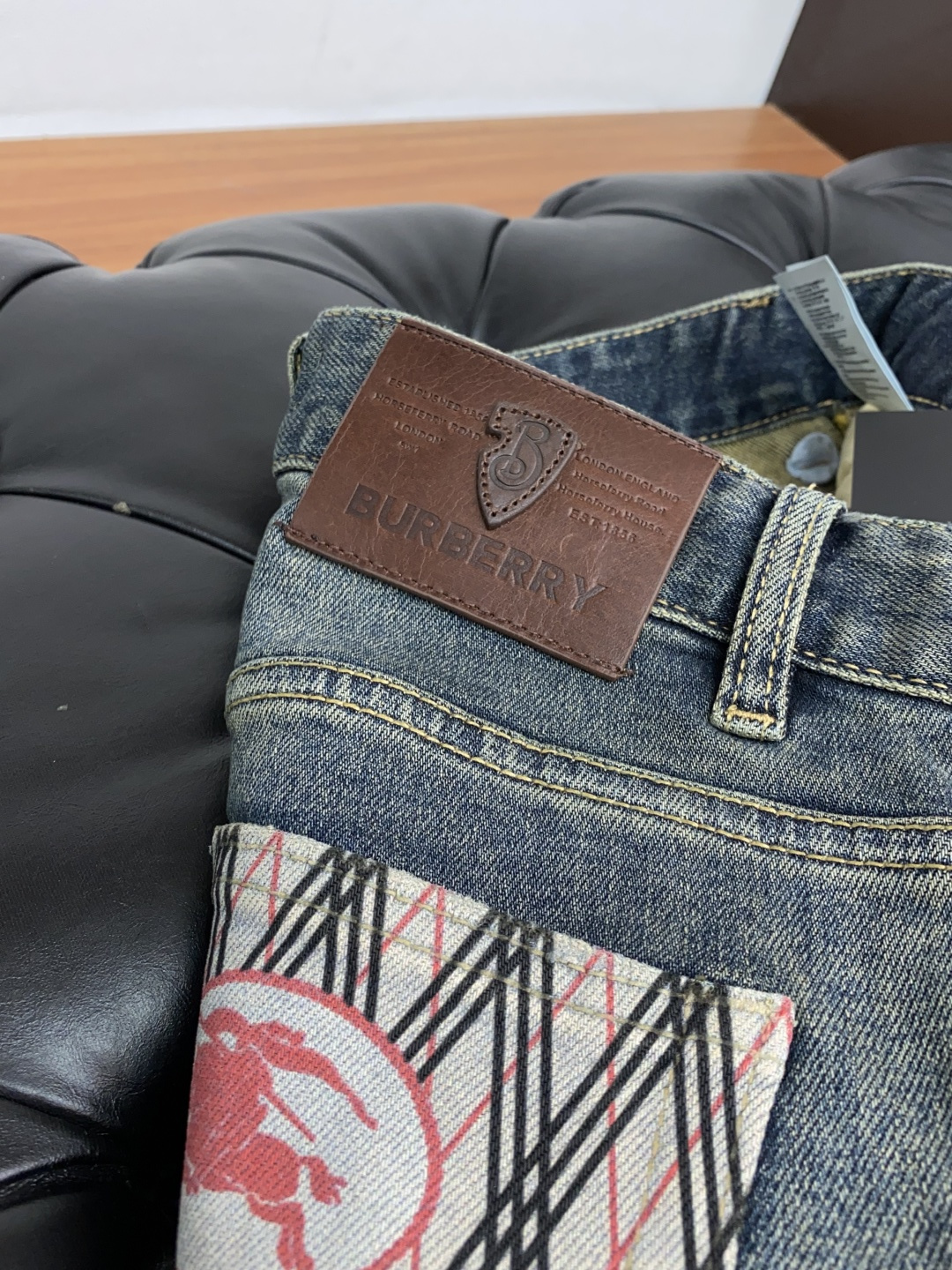  巴宝莉 25男士牛仔裤原厂原布原洗水！进口原版水洗弹力面料，复杂的手工艺叠加，任何一个洗水环节多停留几