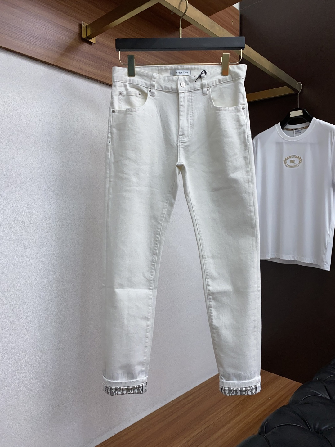 迪奥 25男士牛仔裤原厂原布原洗水！进口原版水洗弹力面料，复杂的手工艺叠加，任何一个洗水环节多停留几秒都