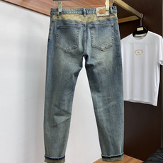古奇 25男士牛仔裤原厂原布原洗水!进口原版水洗弹力面料,复杂的手工艺叠加,任何一个洗水环节多停留几秒都 古奇 25男士牛仔裤原厂原布原洗水!进口原版水洗弹力面料,复杂的手工艺叠加,任何一个洗水环节多停留几秒都