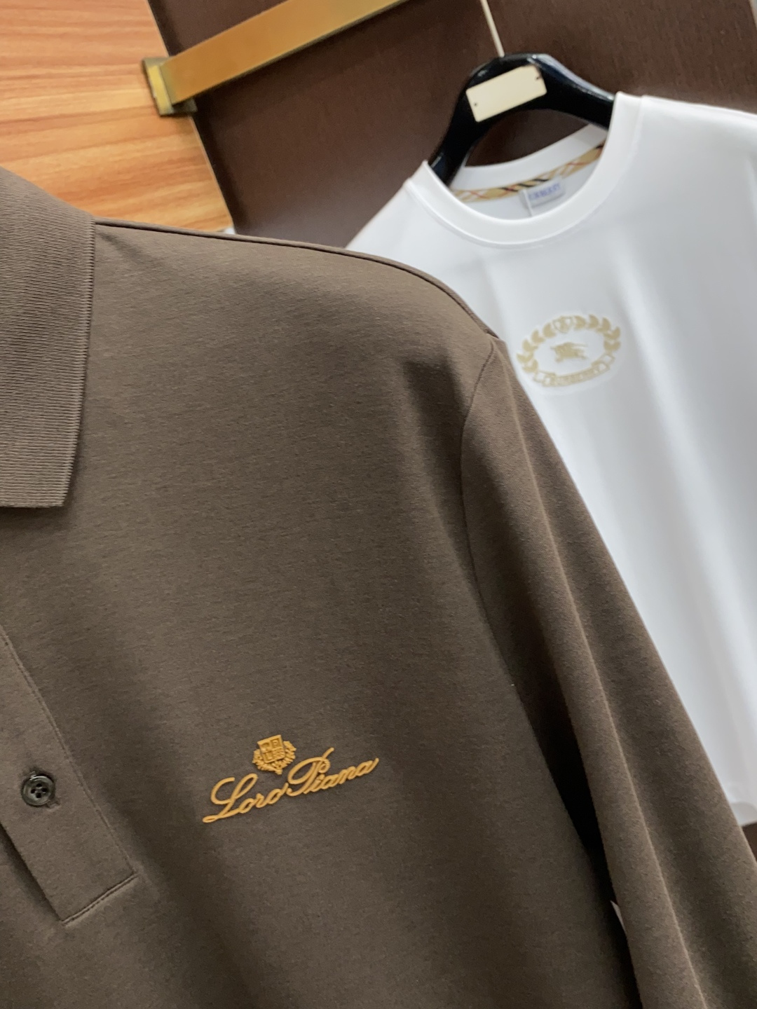  lP🆕 诺悠翩雅 2025ss新品时尚休闲翻领单穿商务休闲高档材质长袖舒适保暖！抗起球👍🏼不刺激皮肤，