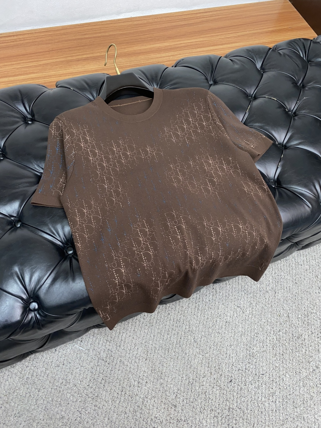  迪奥 家族男士高端简约圆领翻领加厚针织毛衣短袖 ，香港洋行渠道货，纯正血统品质，25年秋冬 新款，经典