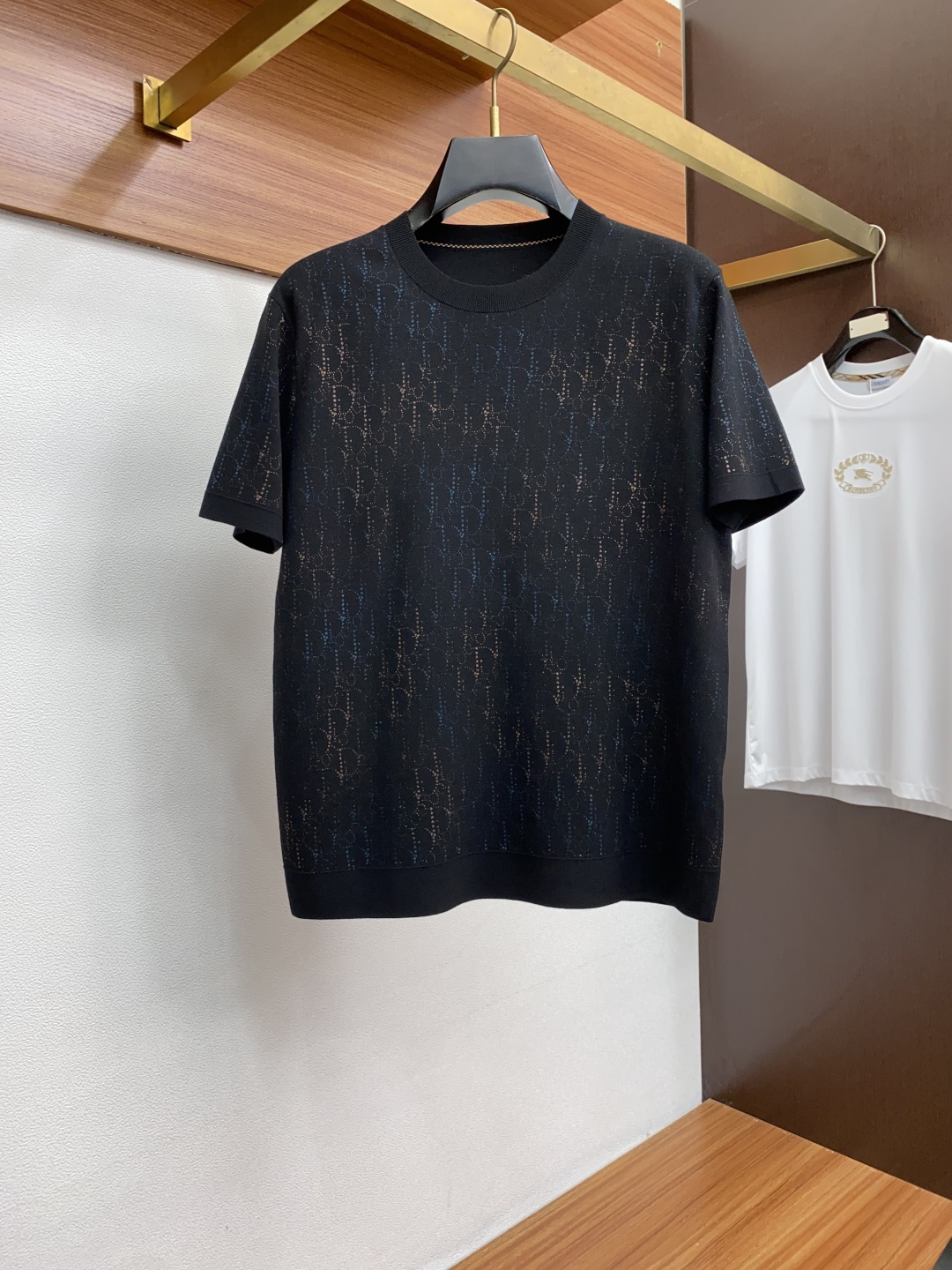  迪奥 家族男士高端简约圆领翻领加厚针织毛衣短袖 ，香港洋行渠道货，纯正血统品质，25年秋冬 新款，经典