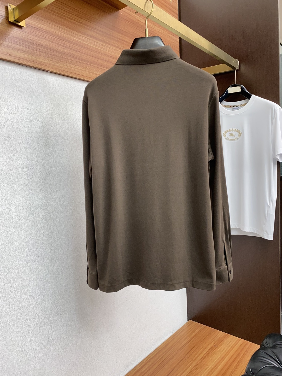  lP🆕 诺悠翩雅 2025ss新品时尚休闲翻领单穿商务休闲高档材质长袖舒适保暖！抗起球👍🏼不刺激皮肤，