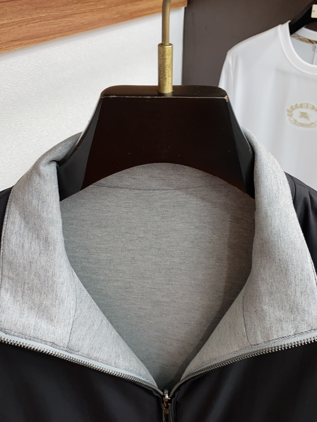  lP🆕 诺悠翩雅 柜台同步热售双面夹克外套 
四面弹力材质，顶级面料做工，体验独家奢华质感，细腻的丝滑