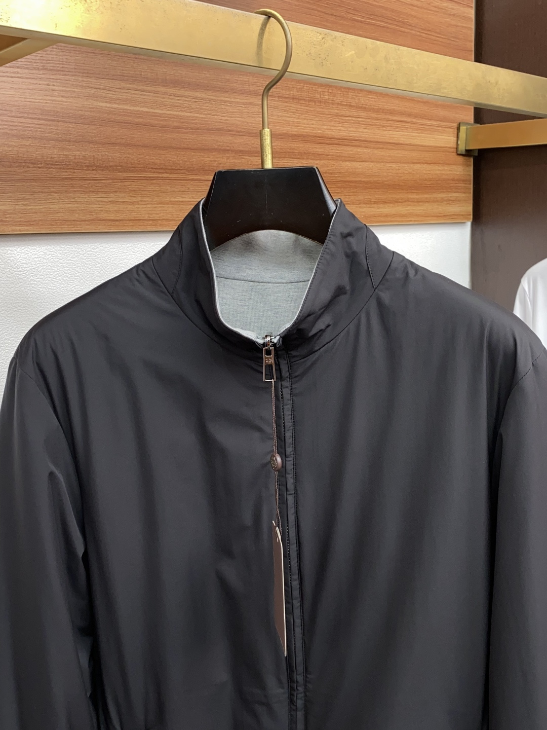  lP🆕 诺悠翩雅 柜台同步热售双面夹克外套 
四面弹力材质，顶级面料做工，体验独家奢华质感，细腻的丝滑