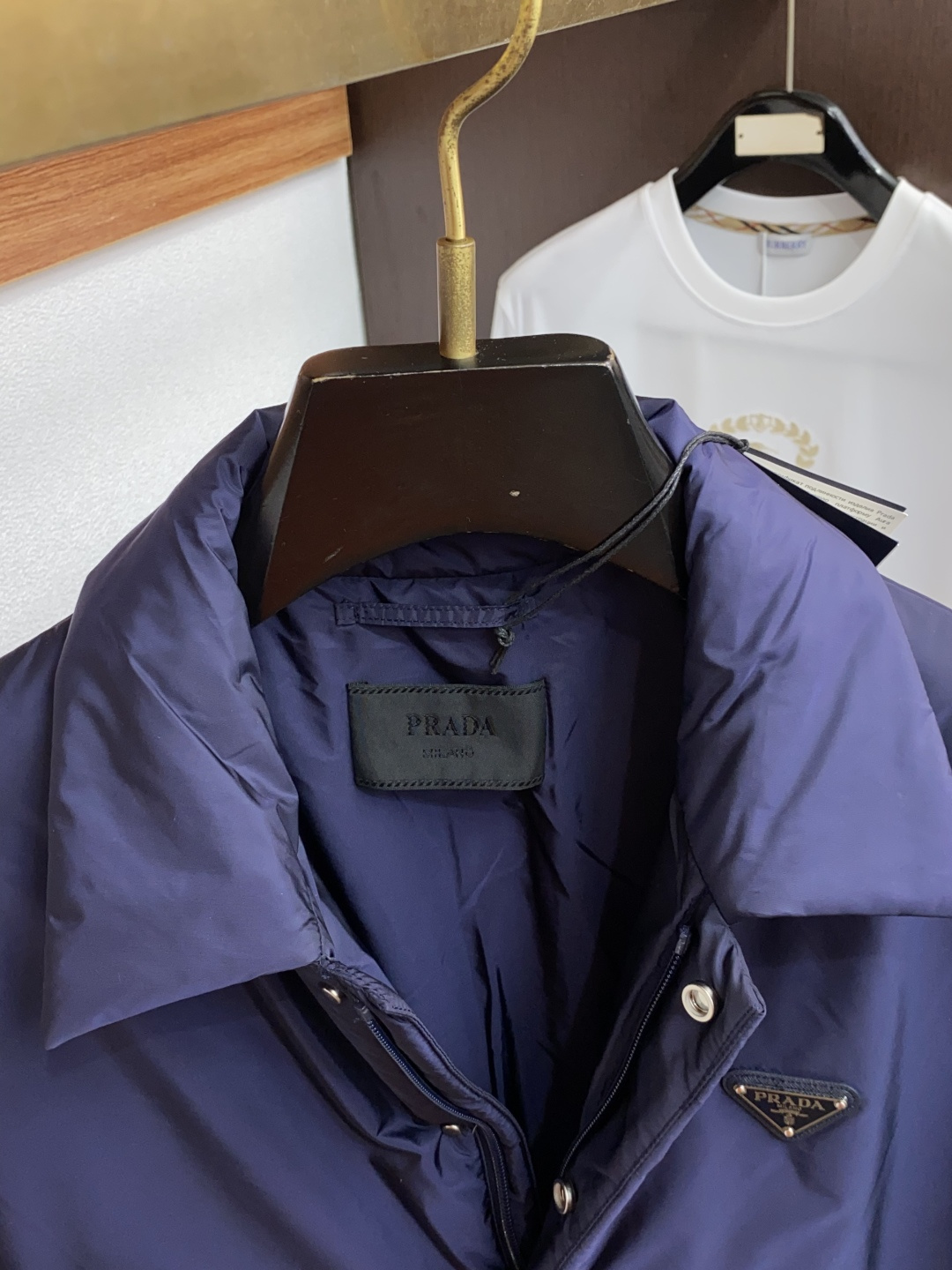 普拉达 2025年秋冬新款 官网 高端原厂代工出品，官方经典王牌单品！最新棉衣夹克外套 多明星穿搭示范款