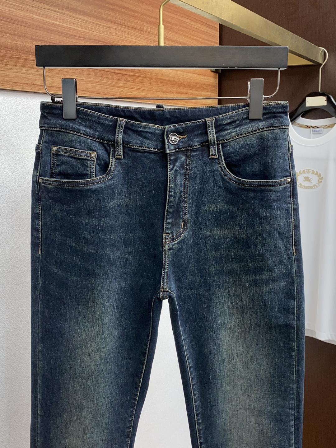  VT 25ss秋冬 新款 男士小直筒原单 牛仔裤 秋冬新款超柔软，弹力面料，复杂的手工艺叠加，任何一个