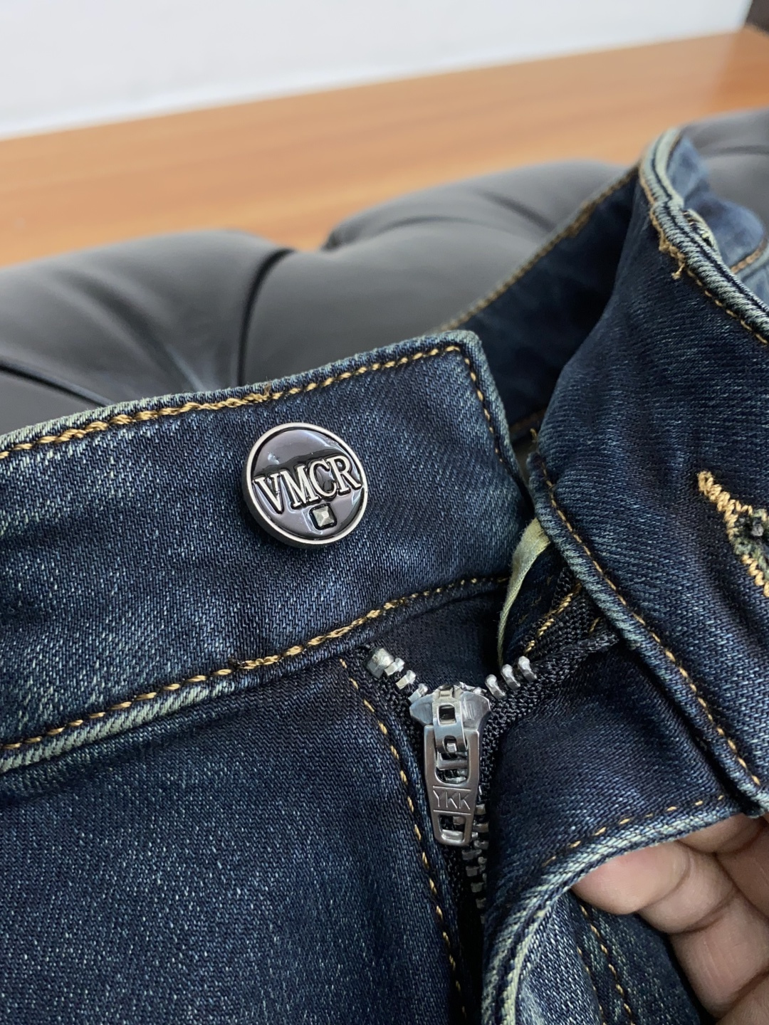  VT 25ss秋冬 新款 男士小直筒原单 牛仔裤 秋冬新款超柔软，弹力面料，复杂的手工艺叠加，任何一个