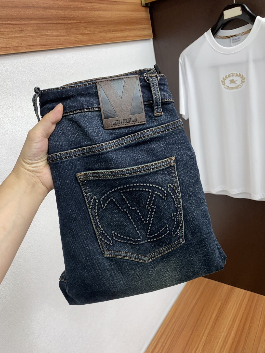  VT 25ss秋冬 新款 男士小直筒原单 牛仔裤 秋冬新款超柔软，弹力面料，复杂的手工艺叠加，任何一个