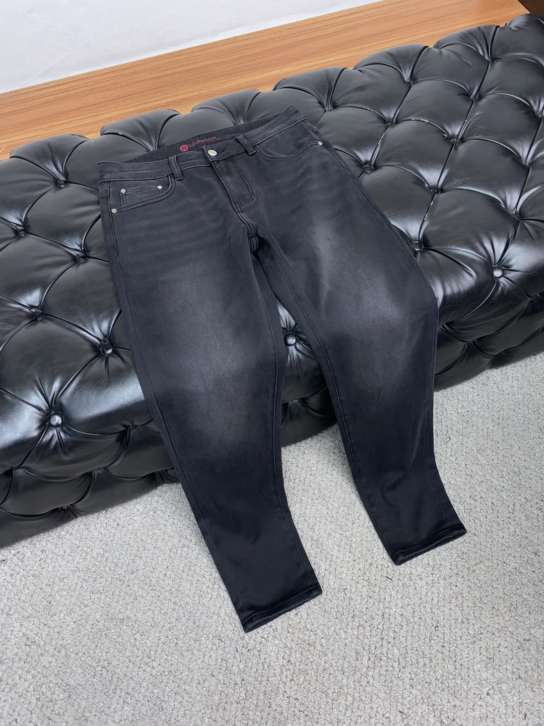 LULu25ss秋冬 新款 男士小直筒原单 牛仔裤 秋冬新款超柔软，弹力面料，复杂的手工艺叠加，任何一个