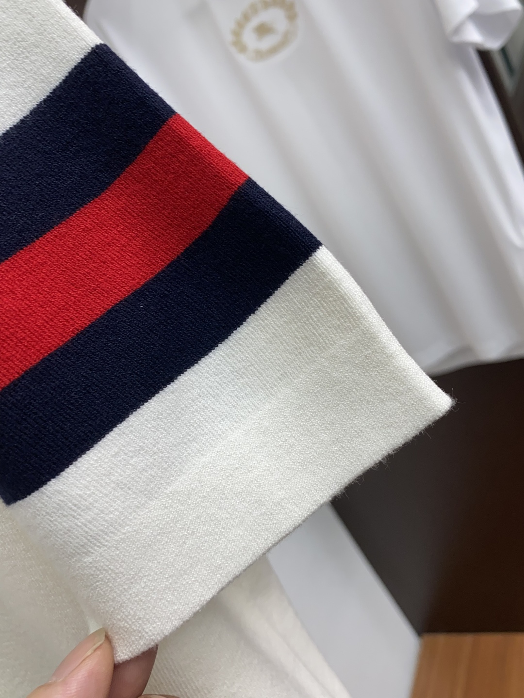  古奇 男士高端简约翻领加厚针织毛衣短袖 ，香港洋行渠道货，纯正血统品质，25年秋冬 新款，经典王牌系列