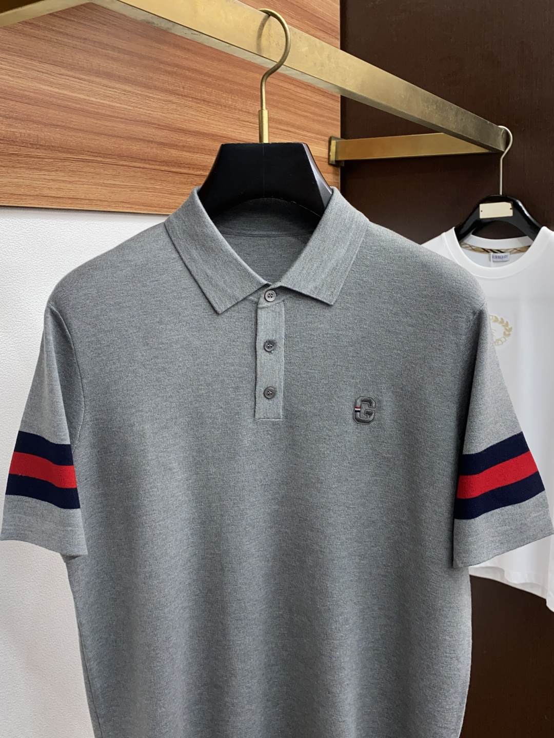  古奇 男士高端简约翻领加厚针织毛衣短袖 ，香港洋行渠道货，纯正血统品质，25年秋冬 新款，经典王牌系列