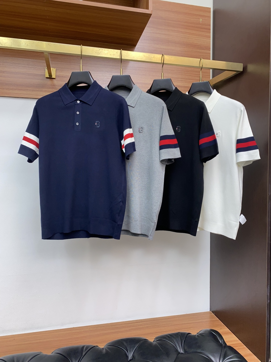  古奇 男士高端简约翻领加厚针织毛衣短袖 ，香港洋行渠道货，纯正血统品质，25年秋冬 新款，经典王牌系列