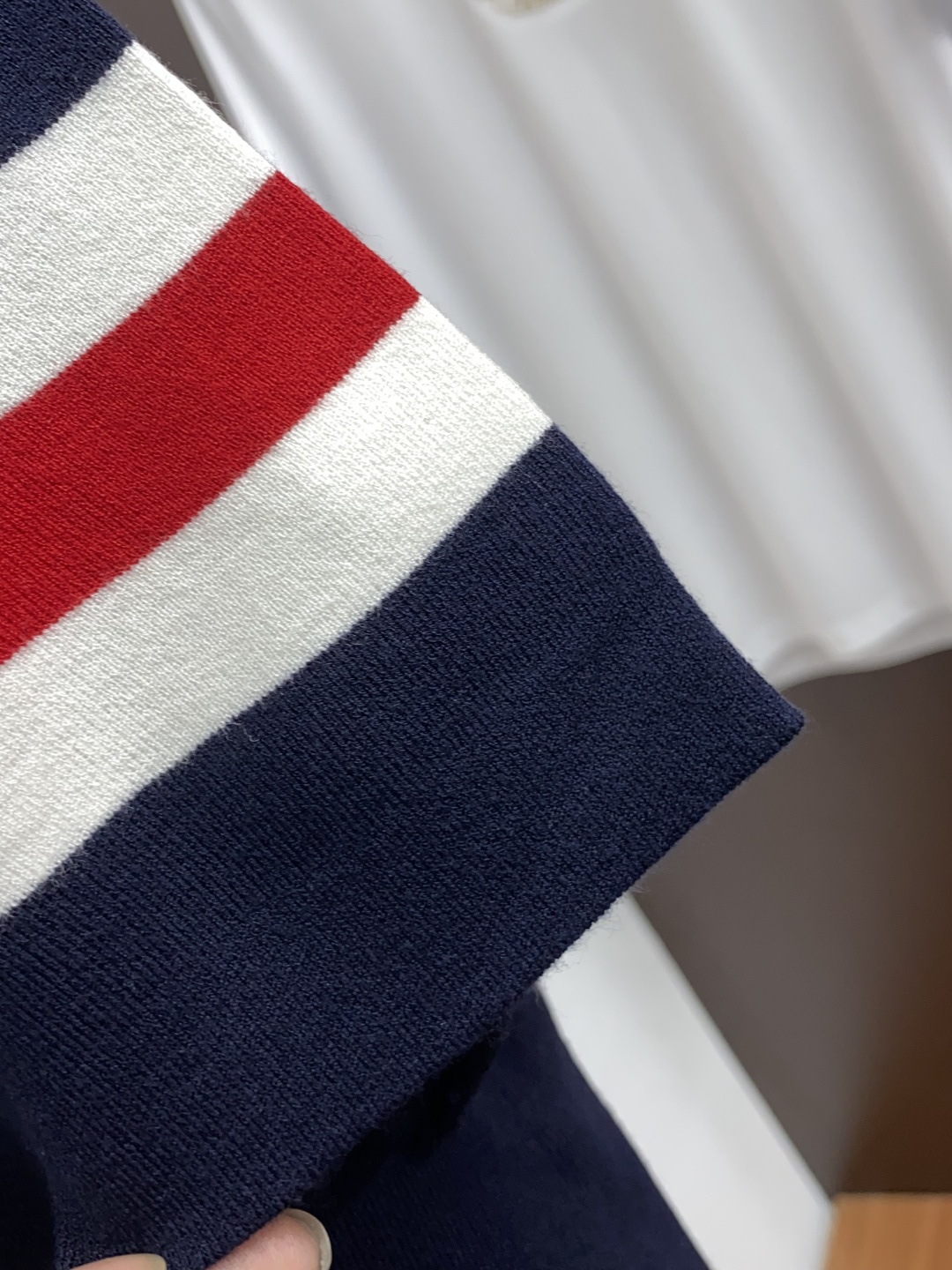  古奇 男士高端简约翻领加厚针织毛衣短袖 ，香港洋行渠道货，纯正血统品质，25年秋冬 新款，经典王牌系列