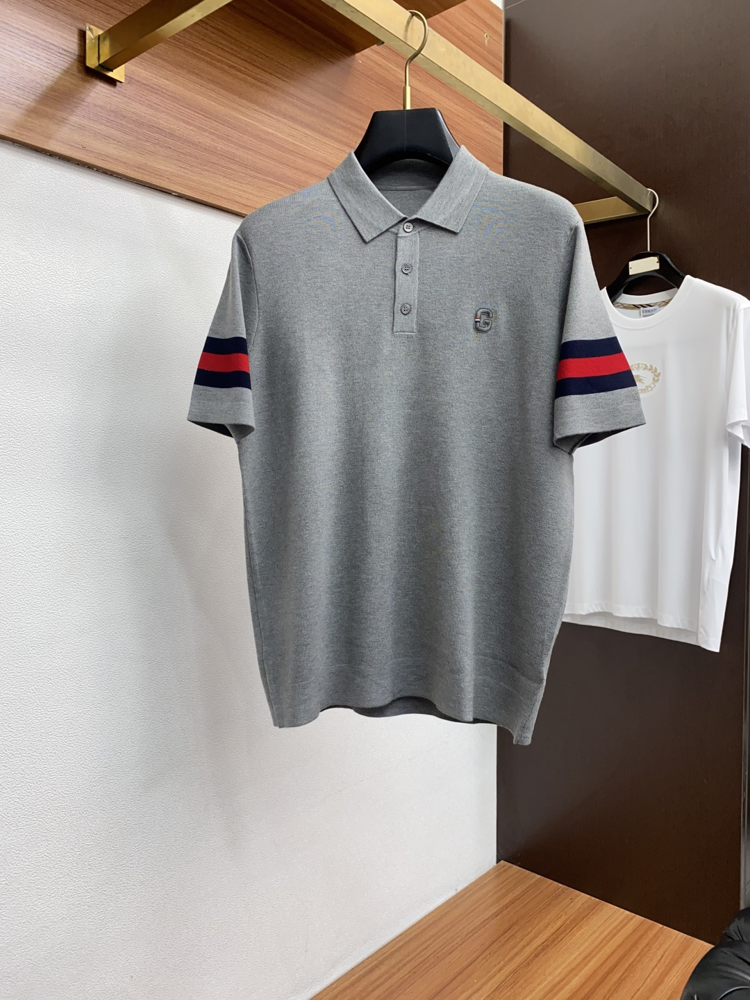  古奇 男士高端简约翻领加厚针织毛衣短袖 ，香港洋行渠道货，纯正血统品质，25年秋冬 新款，经典王牌系列