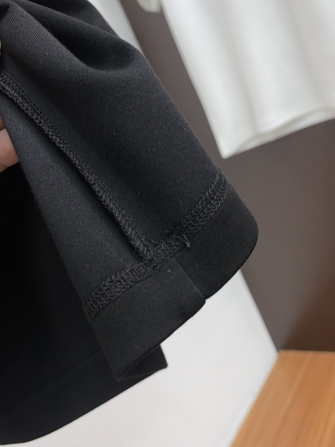  杰尼亚 2025秋冬专柜新款 时尚休闲打底衫短袖T恤，精选莫代尔空气棉 精致原版logo打造，舒适性与