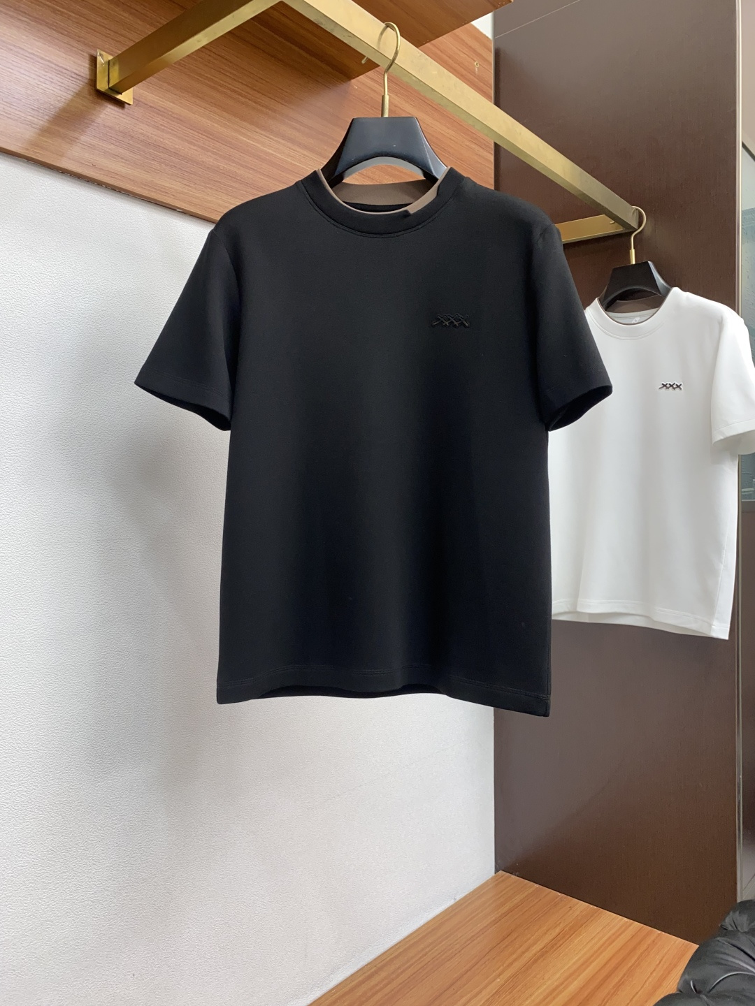  杰尼亚 2025秋冬专柜新款 时尚休闲打底衫短袖T恤，精选莫代尔空气棉 精致原版logo打造，舒适性与