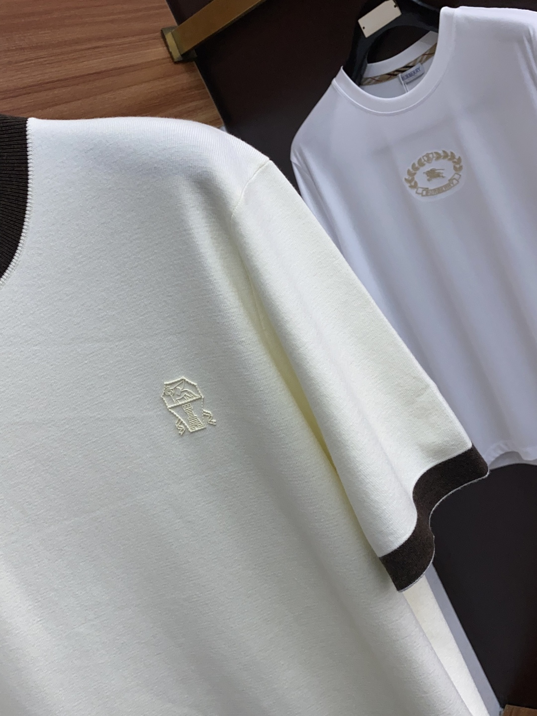  BC 男士高端简约圆领加厚针织毛衣短袖 ，香港洋行渠道货，纯正血统品质，25年秋冬 新款，经典王牌系列