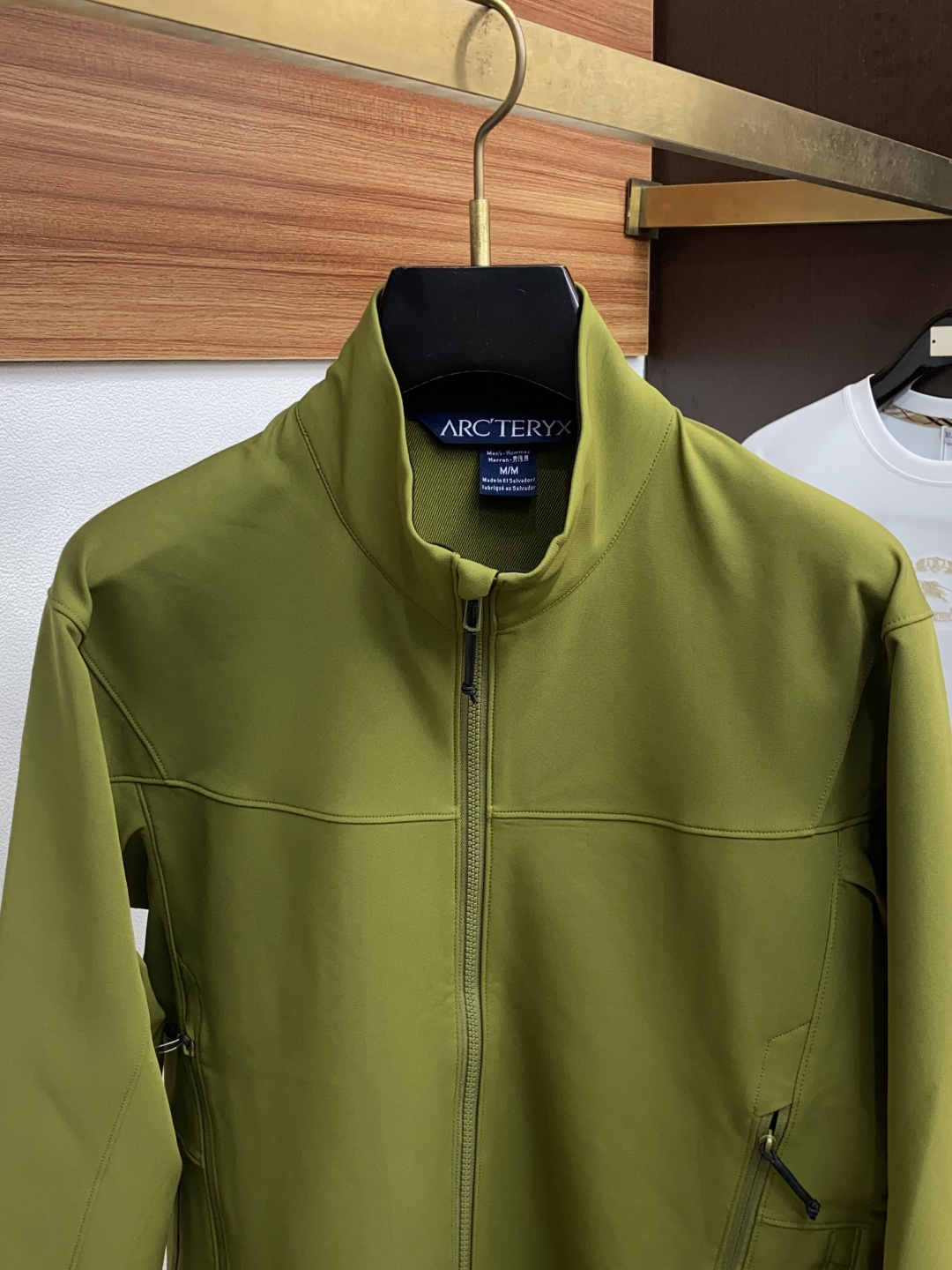 始祖鸟 官网同款，提前发售 2025ss秋冬 新款男士夹克外套，原单高端版本 专柜定制面料 透气舒适度高