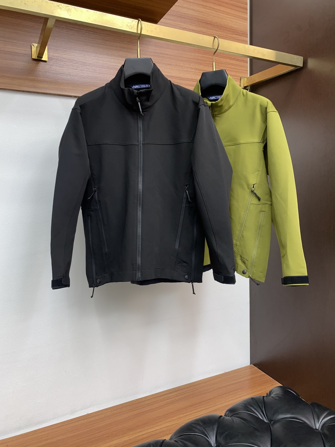 始祖鸟 官网同款，提前发售 2025ss秋冬 新款男士夹克外套，原单高端版本 专柜定制面料 透气舒适度高