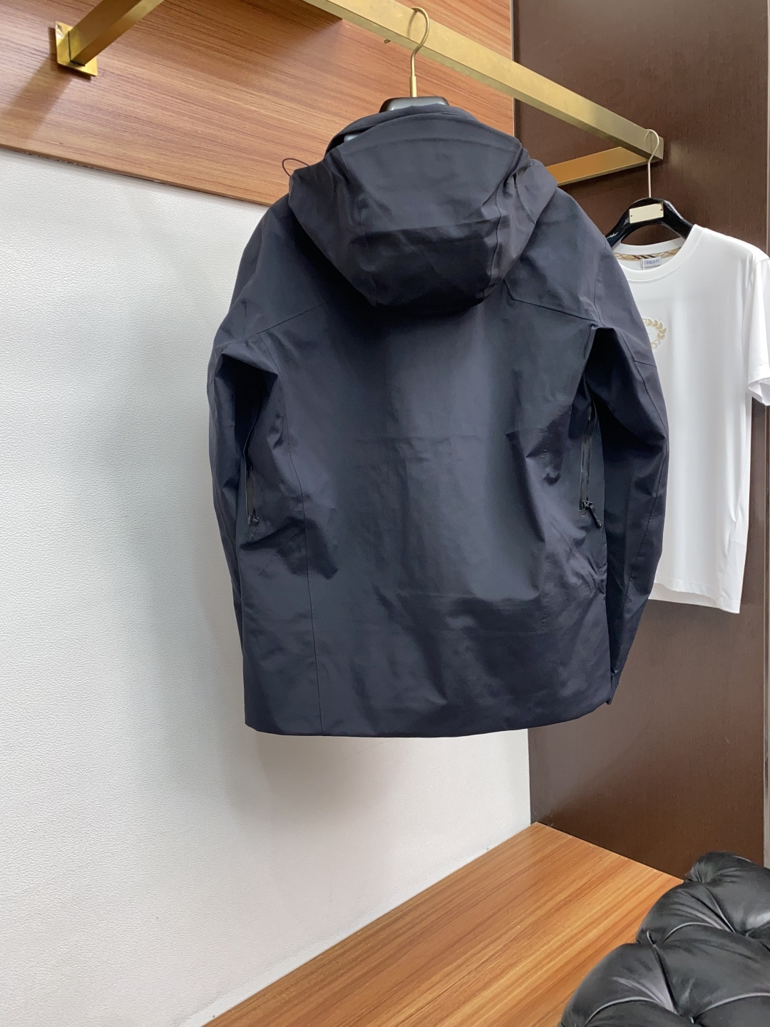 始祖鸟 官网同款，提前发售 2025ss秋冬 新款男士夹克外套，原单高端版本 专柜定制面料 透气舒适度高