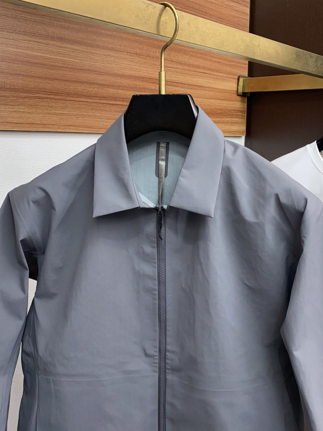 始祖鸟 官网同款，提前发售 2025ss秋冬 新款男士夹克外套，原单高端版本 专柜定制面料 透气舒适度高