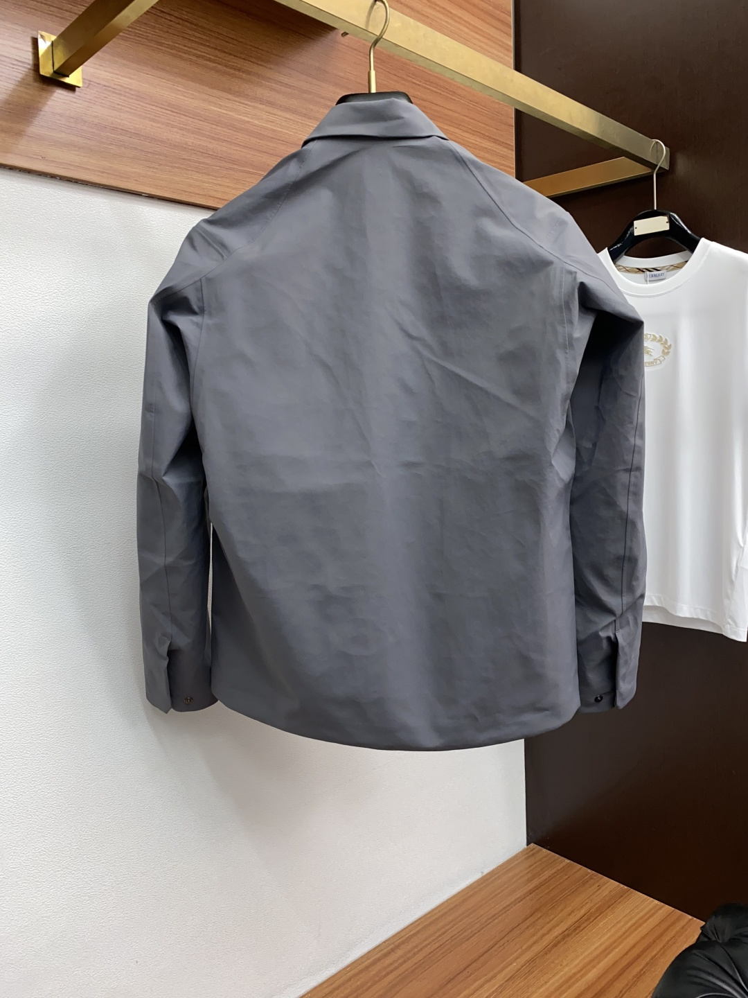 始祖鸟 官网同款，提前发售 2025ss秋冬 新款男士夹克外套，原单高端版本 专柜定制面料 透气舒适度高