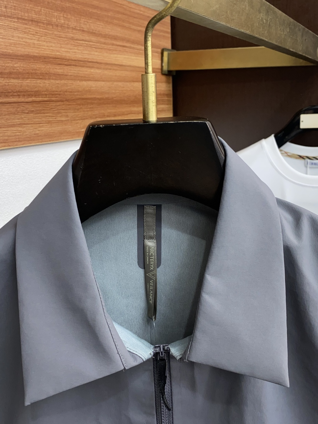 始祖鸟 官网同款，提前发售 2025ss秋冬 新款男士夹克外套，原单高端版本 专柜定制面料 透气舒适度高