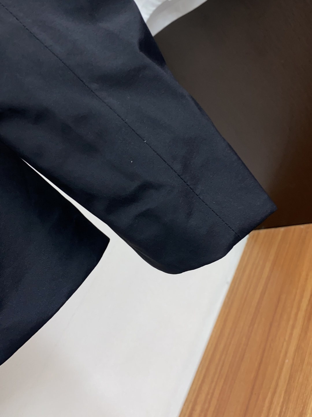 始祖鸟 官网同款，提前发售 2025ss秋冬 新款男士夹克外套，原单高端版本 专柜定制面料 透气舒适度高