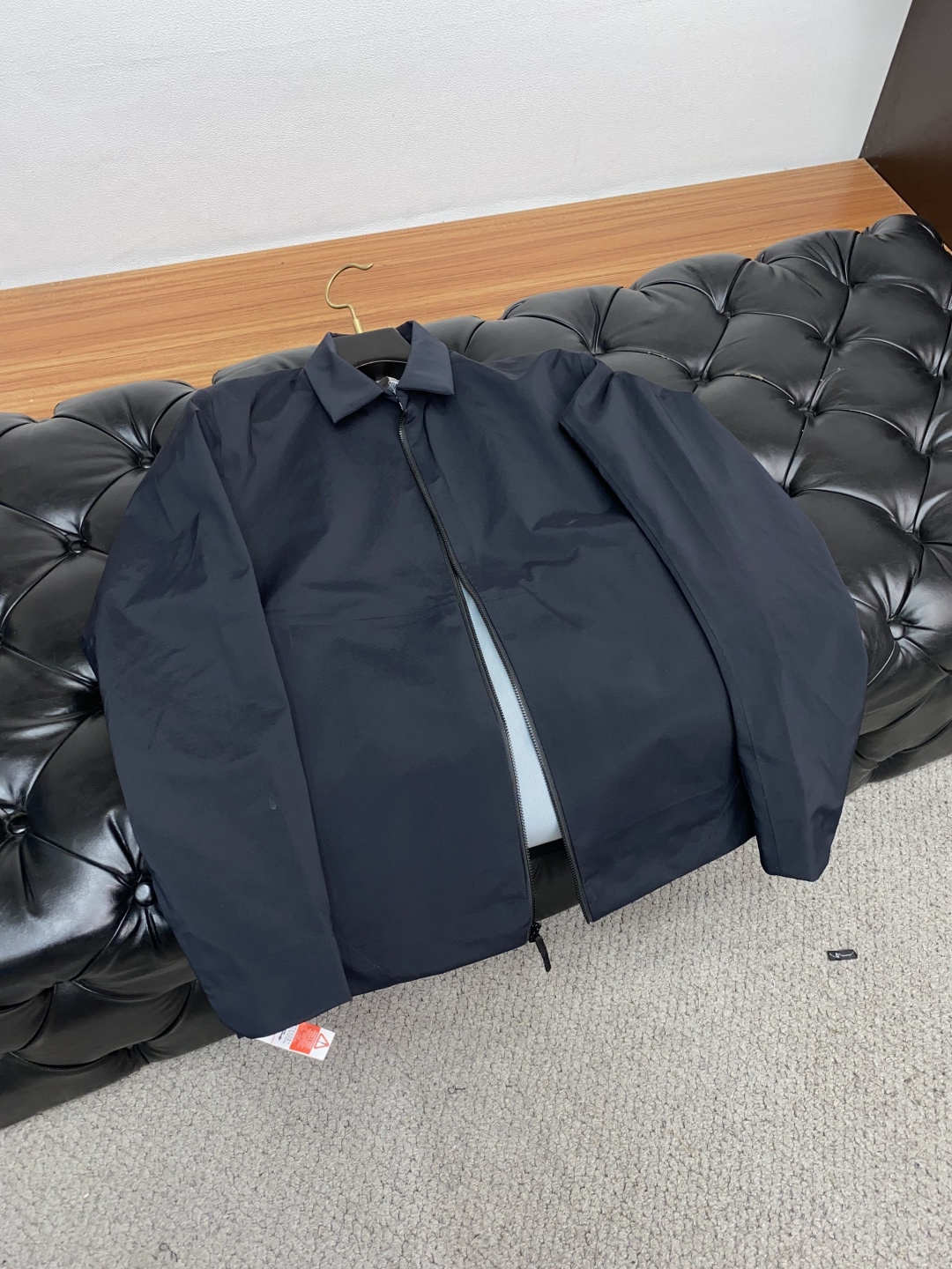 始祖鸟 官网同款，提前发售 2025ss秋冬 新款男士夹克外套，原单高端版本 专柜定制面料 透气舒适度高