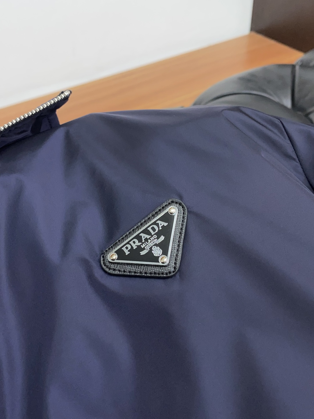  普拉达 25ss最新品 夹克外套，设计帅气有型！百搭必备单品，时尚潮牌， 轻松营造酷帅氛围感 ，高级感