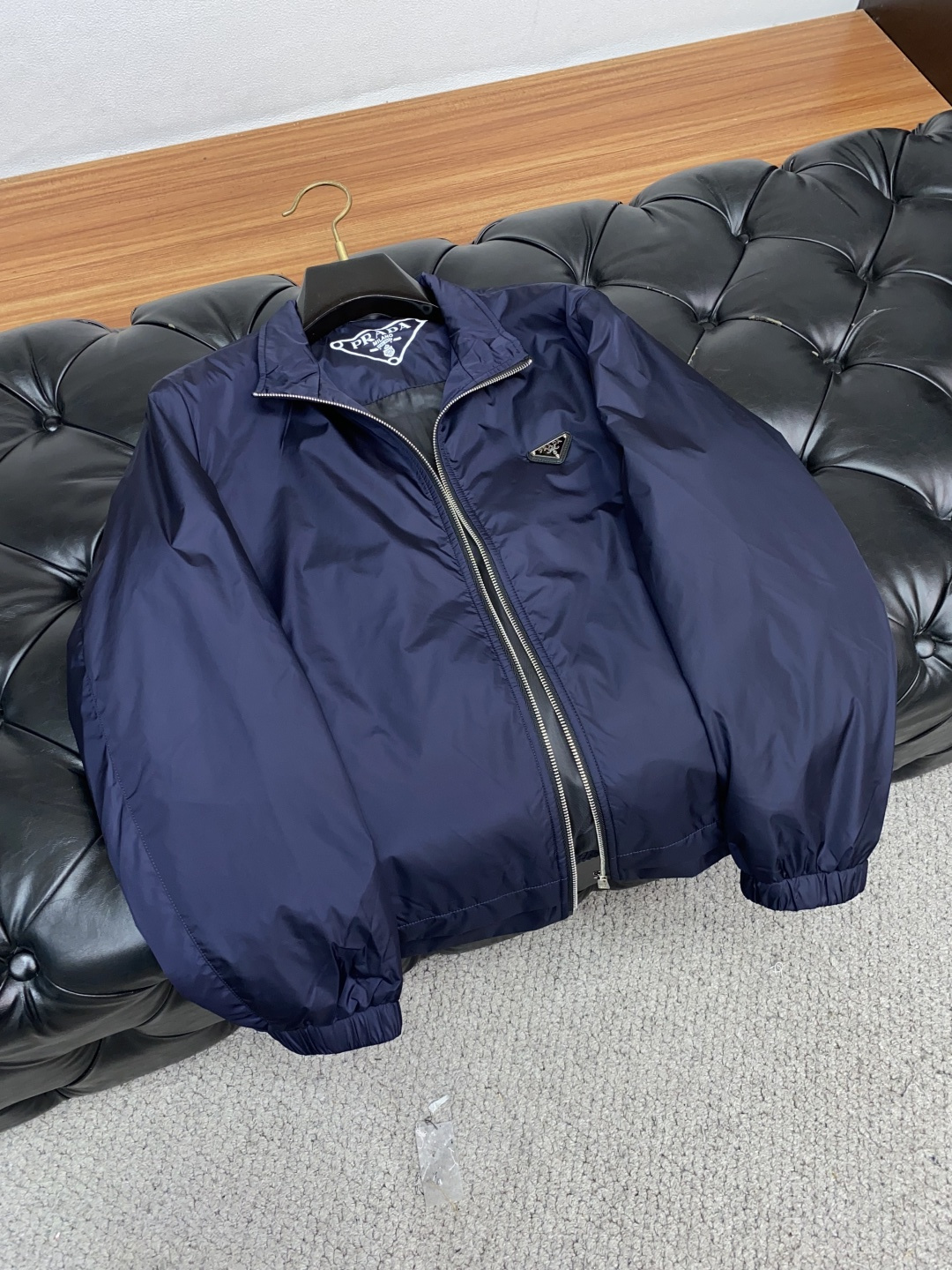  普拉达 25ss最新品 夹克外套，设计帅气有型！百搭必备单品，时尚潮牌， 轻松营造酷帅氛围感 ，高级感