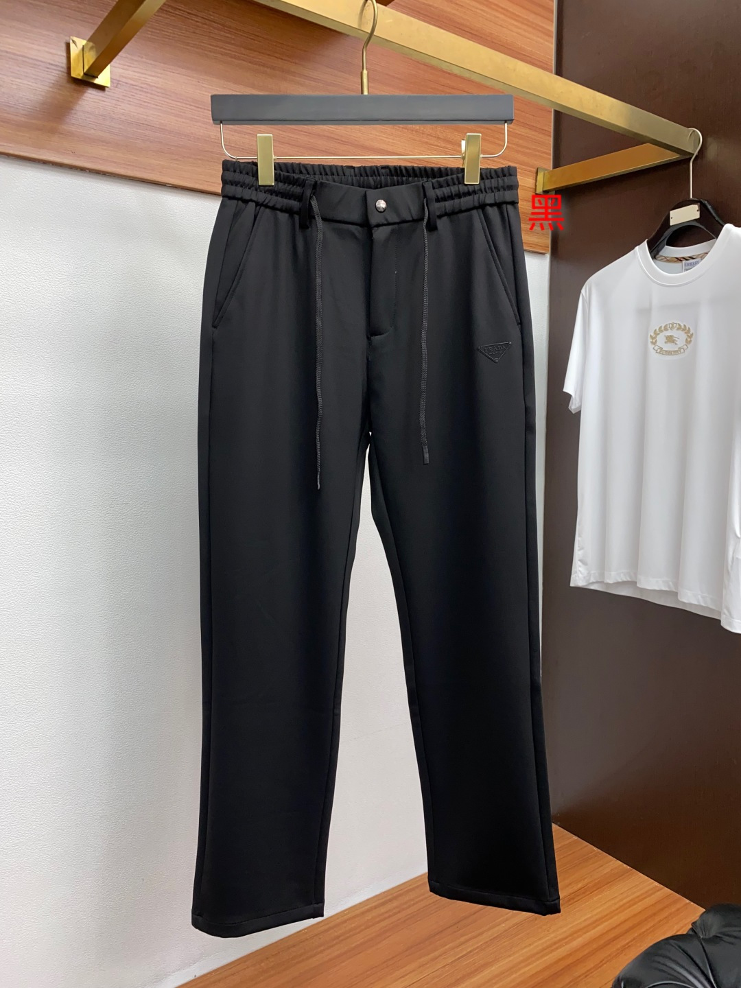 普拉达 2025 松紧阔腿裤 （32码脚口22CM) 定制 高弹力莫赛尔砂洗面膜裤面料 版型阔腿，上身舒