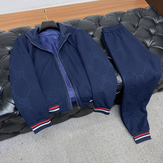 /套 不拆 DG 2025早秋新款时尚休闲卫衣拉链开衫外套套装 男士都市时尚休闲运动套装!风格相当之出彩 /套 不拆 DG 2025早秋新款时尚休闲卫衣拉链开衫外套套装 男士都市时尚休闲运动套装!风格相当之出彩