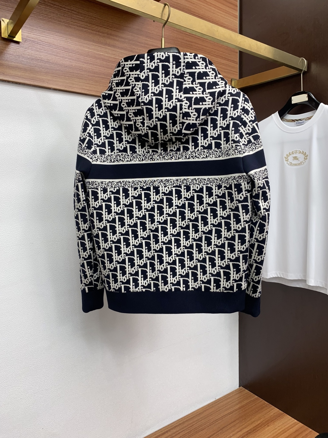 迪奥 25ss最新品 针织夹克外套，设计帅气有型！百搭必备单品，时尚潮牌， 轻松营造酷帅氛围感 ，高级感