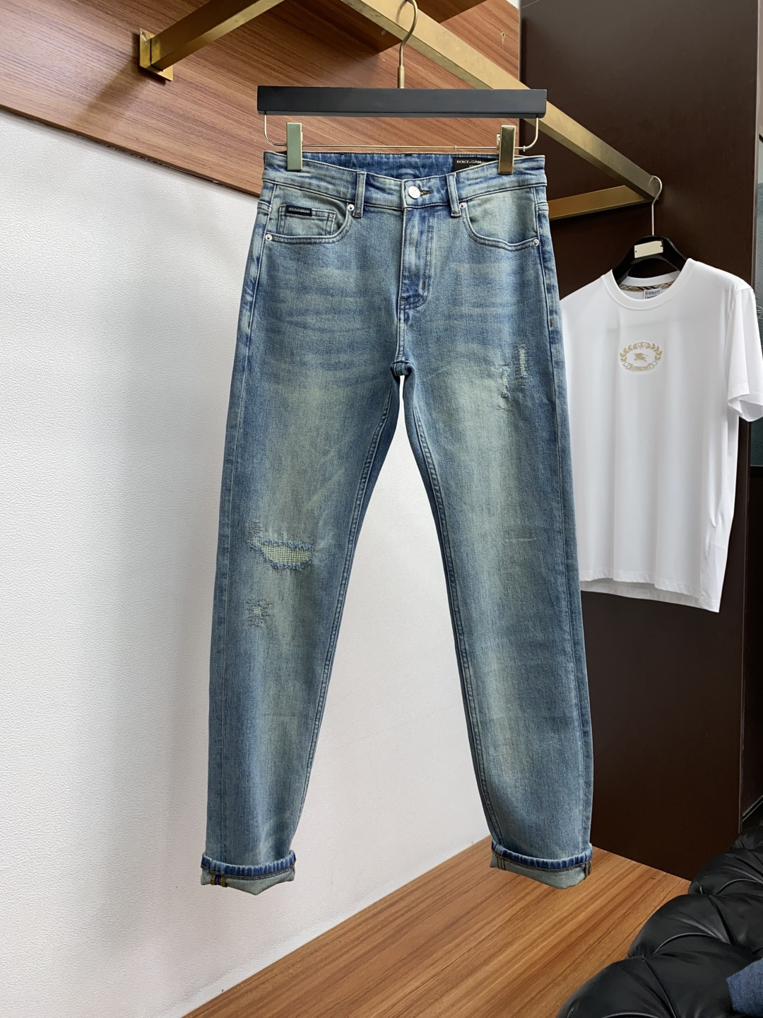  DG 25ss秋冬 新款 男士小直筒原单 牛仔裤 秋冬新款超柔软，弹力面料，复杂的手工艺叠加，任何一个