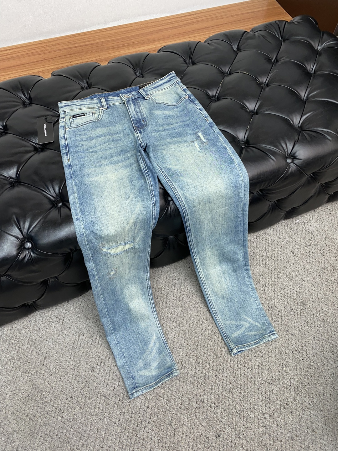  DG 25ss秋冬 新款 男士小直筒原单 牛仔裤 秋冬新款超柔软，弹力面料，复杂的手工艺叠加，任何一个