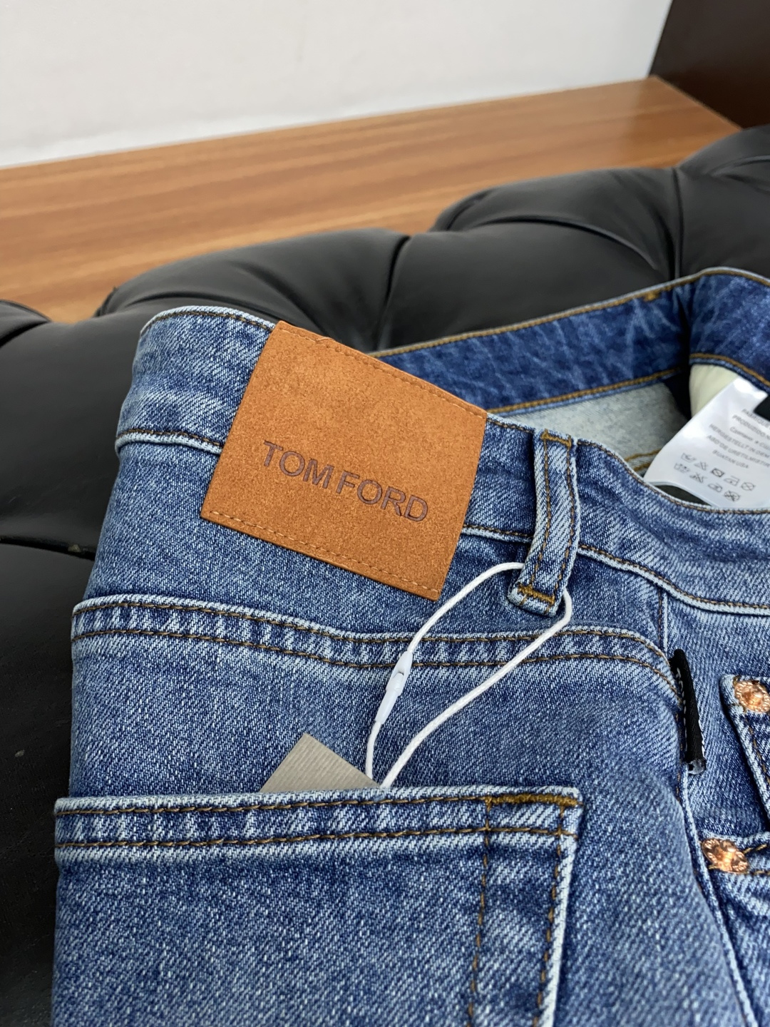  TF 25ss秋冬 新款 男士小直筒原单 牛仔裤 秋冬新款超柔软，弹力面料，复杂的手工艺叠加，任何一个