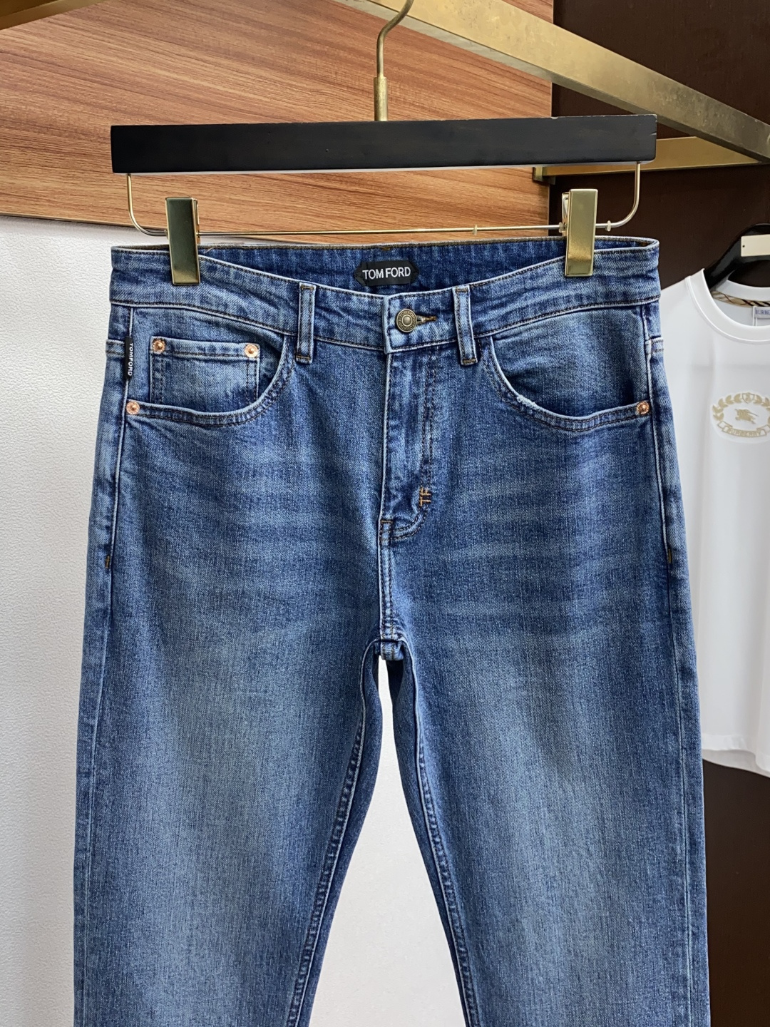  TF 25ss秋冬 新款 男士小直筒原单 牛仔裤 秋冬新款超柔软，弹力面料，复杂的手工艺叠加，任何一个
