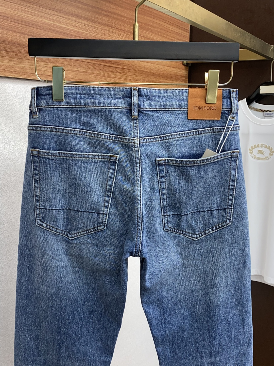  TF 25ss秋冬 新款 男士小直筒原单 牛仔裤 秋冬新款超柔软，弹力面料，复杂的手工艺叠加，任何一个