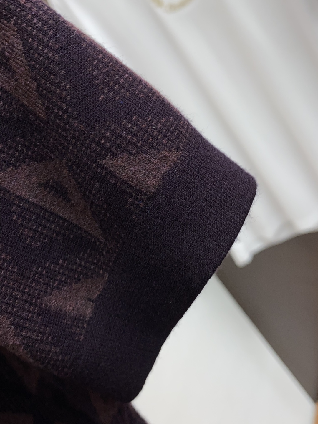  迪奥 男士高端简约圆领加厚针织毛衣短袖 ，香港洋行渠道货，纯正血统品质，25年秋冬 新款，经典王牌系列