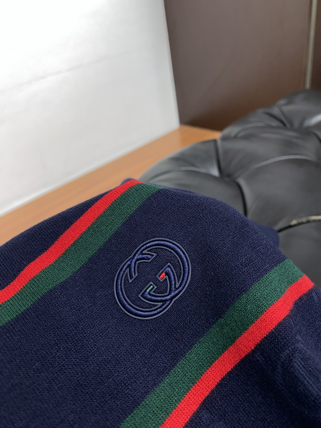  古奇 男士高端简约圆领加厚针织毛衣短袖 ，香港洋行渠道货，纯正血统品质，25年秋冬 新款，经典王牌系列