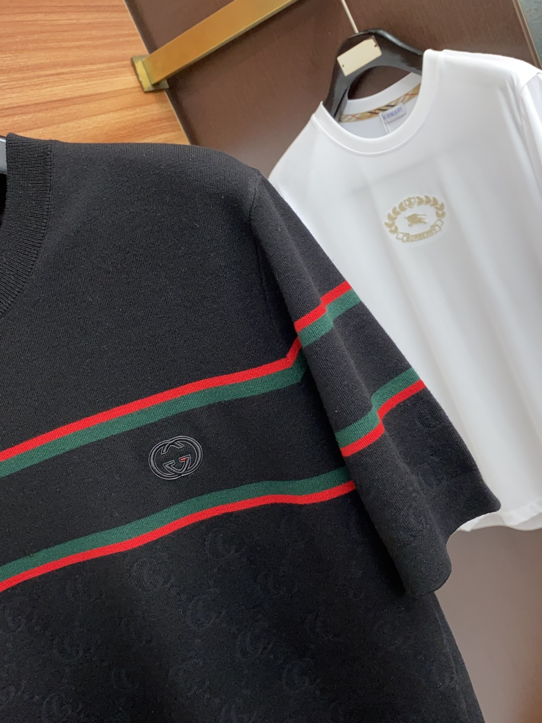  古奇 男士高端简约圆领加厚针织毛衣短袖 ，香港洋行渠道货，纯正血统品质，25年秋冬 新款，经典王牌系列