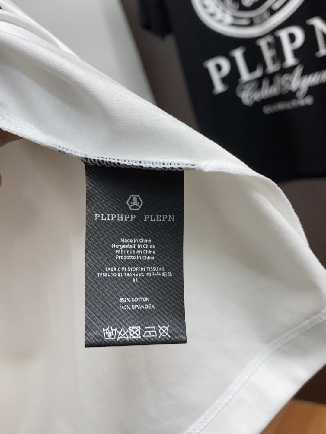  PP 系列 VIP高级定制 2025新款短袖  百搭款式 任何人都可以轻松驾驭 面料全订制工艺 高定一